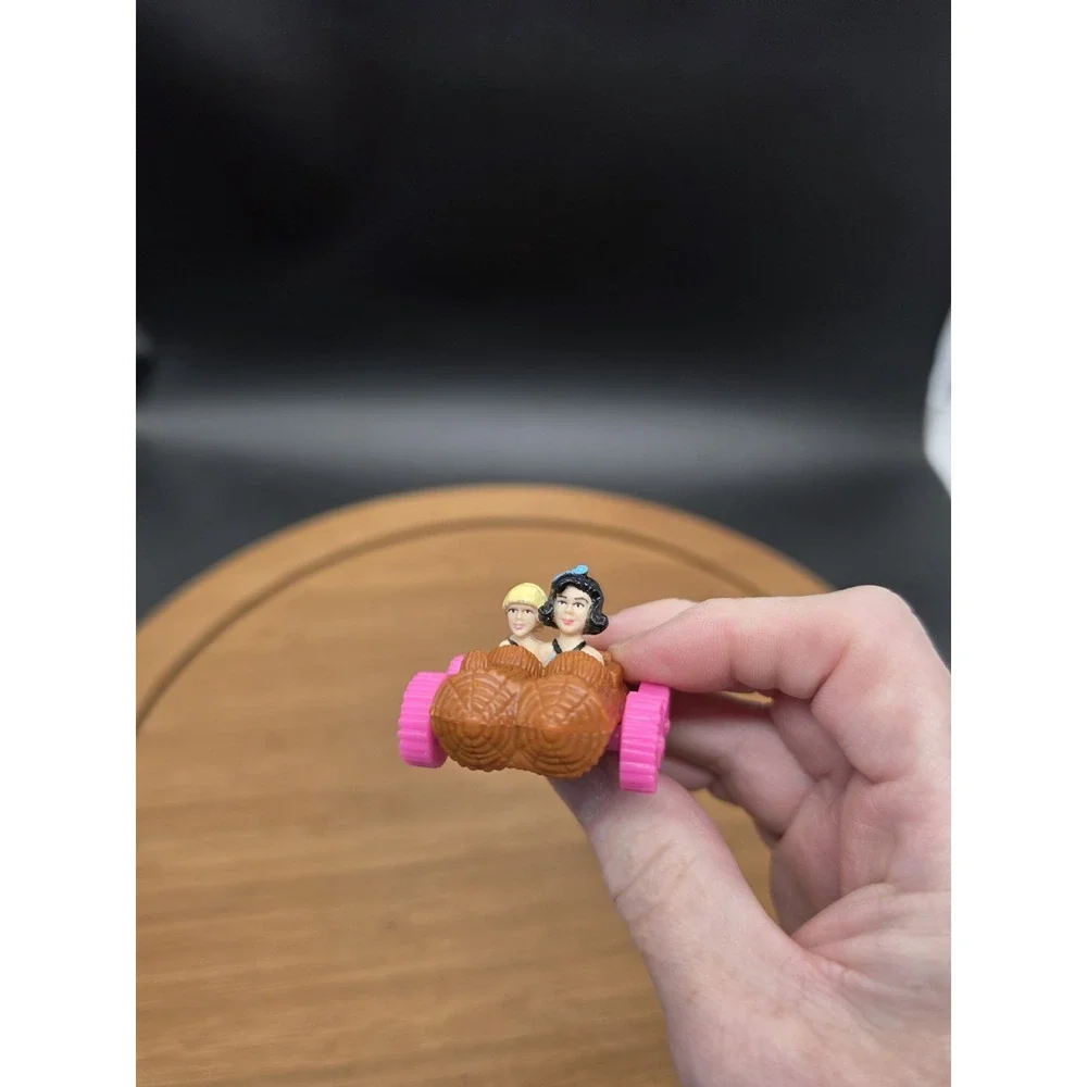 1993 The Flintstones Movie McDonald's Toy Betty & Bam Bam Car Collectible